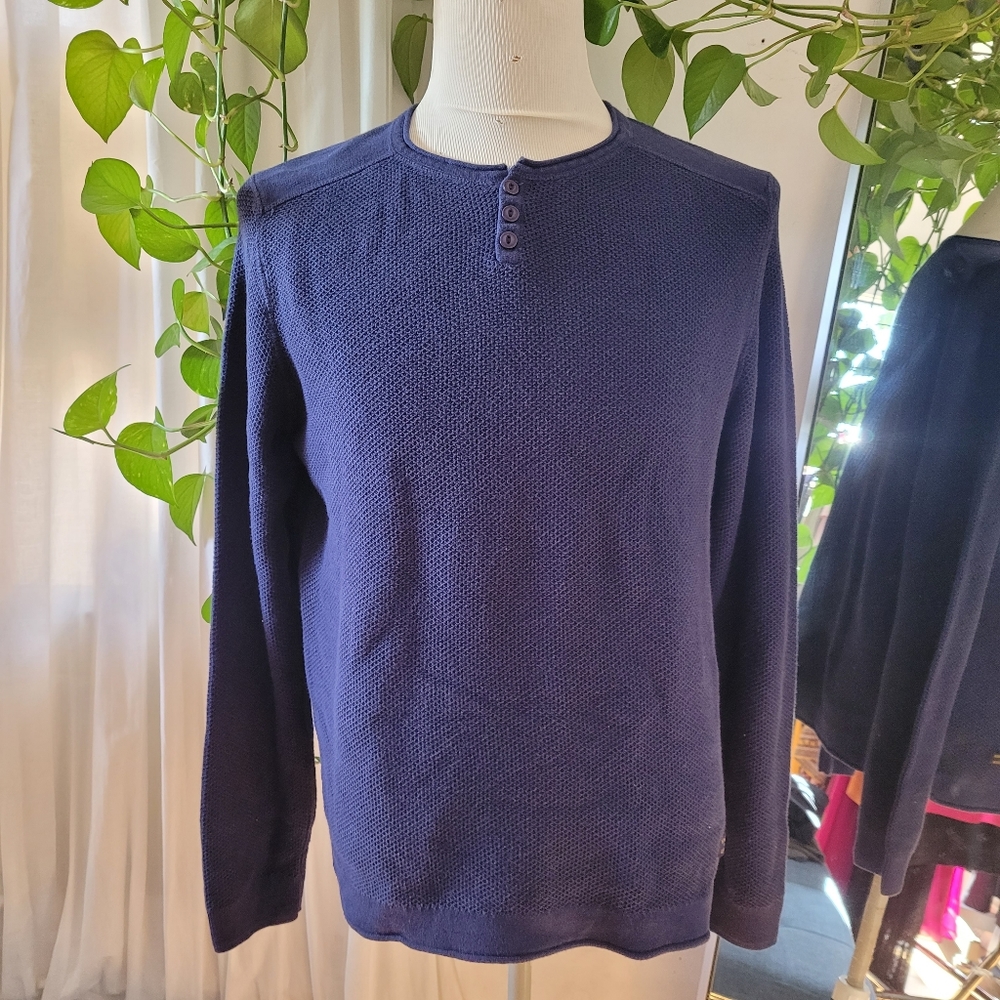 EUC Lucky Brand Navy long sleeve Shirt  size M